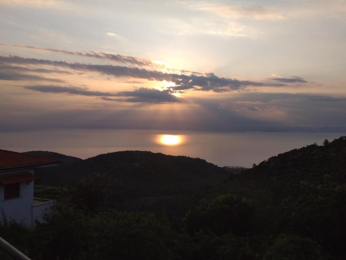 Villa Sotiros Sunset House à Skala Sotiros Extérieur photo